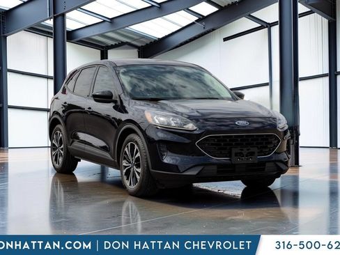 Used 2021 Ford Escape SE w/ SE Sport Appearance Package FWD image 24