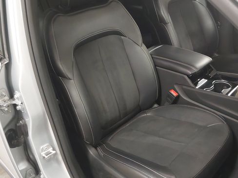 Used 2023 Jeep Grand Cherokee L Laredo AWD/4WD image 27