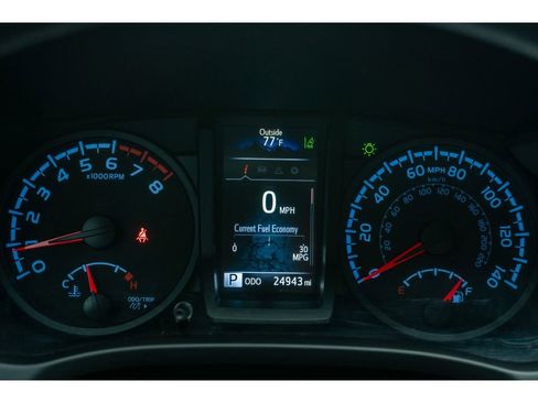 Used 2023 Toyota Tacoma SR AWD/4WD image 21