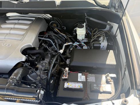 Used 2010 Toyota Tundra 4x4 Regular Cab Long Bed image 69