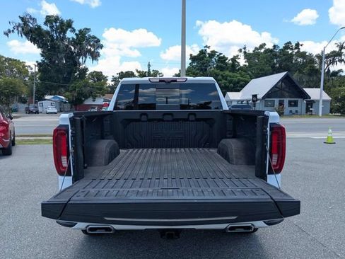 Used 2023 GMC Sierra 1500 AT4 w/ AT4 Premium Package AWD/4WD image 12
