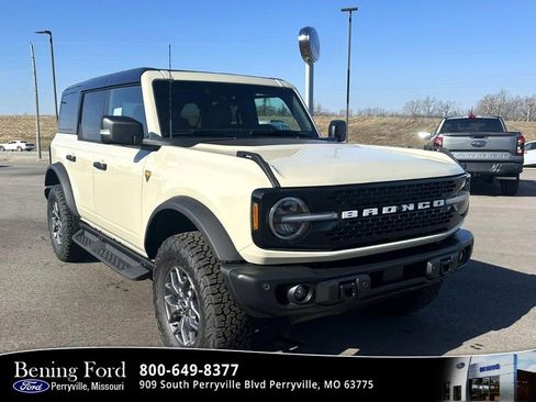 New 2025 Ford Bronco Badlands AWD/4WD image 1