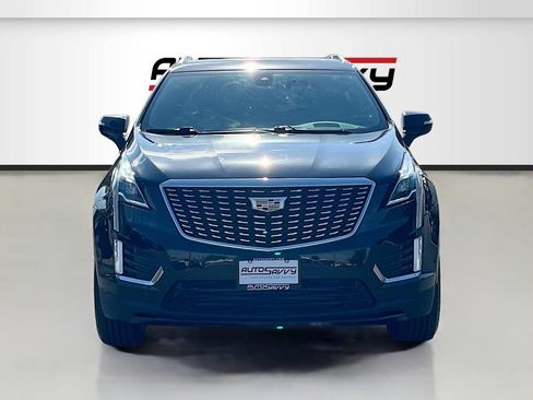 Used 2024 Cadillac XT5 Premium Luxury w/ Technology Package FWD image 2