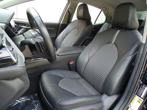 Used 2024 Toyota Camry SE FWD image 13