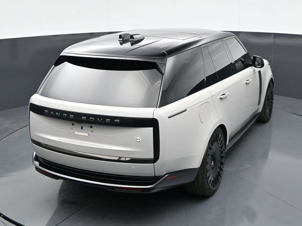 Used 2025 Land Rover Range Rover SV AWD/4WD image 42