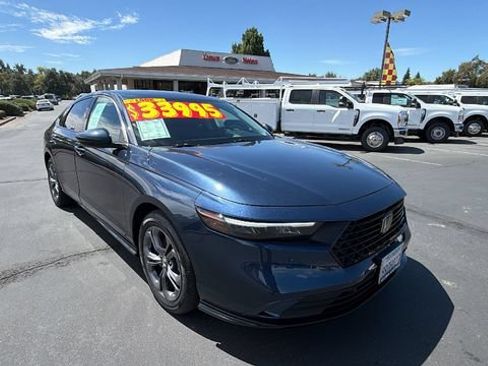 Used 2025 Honda Accord EX-L image 2