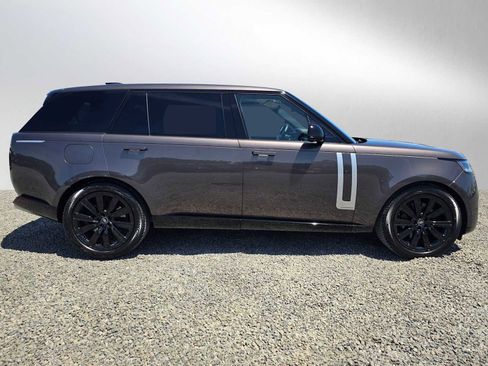 Used 2024 Land Rover Range Rover Long Wheelbase Autobiography AWD/4WD image 2