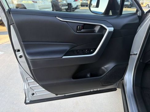 Certified 2025 Toyota RAV4 LE FWD image 9