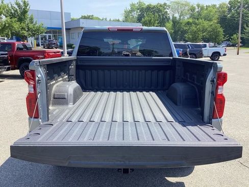 New 2025 Chevrolet Silverado 1500 Custom image 3