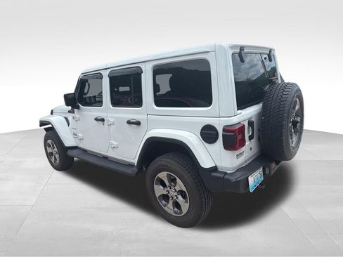 Used 2019 Jeep Wrangler Unlimited Sahara w/ Safety Group AWD/4WD image 8