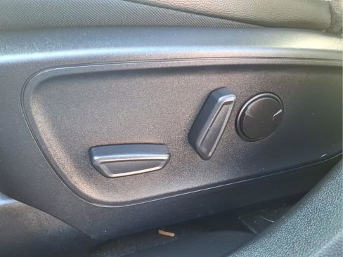 New 2025 Ford Escape SE w/ PHEV Premium Package image 26