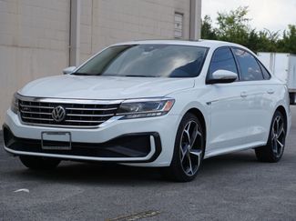 Used 2020 Volkswagen Passat 2.0T R-Line image 1