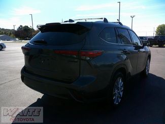 Used 2023 Toyota Highlander Limited video 2