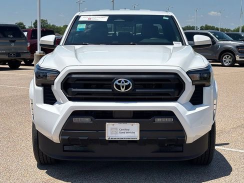 Certified 2025 Toyota Tacoma SR5 w/ SR5 Upgrade Package AWD/4WD image 30