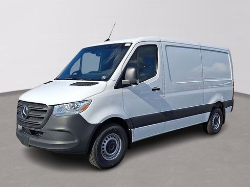 Used 2026 Mercedes-Benz Sprinter 2500 image 1
