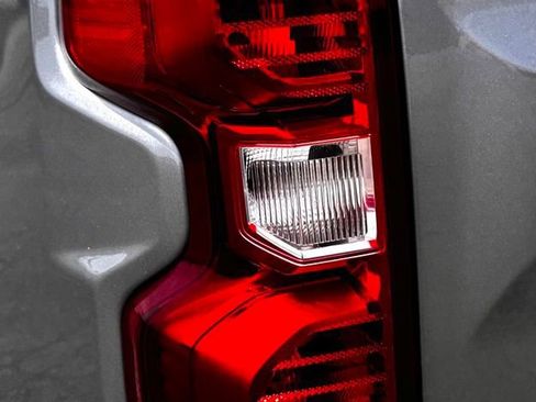 Used 2023 Chevrolet Silverado 1500 LT AWD/4WD image 20