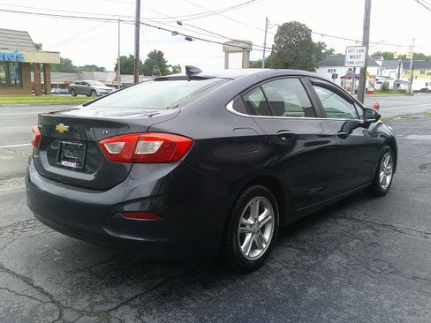 Used 2016 Chevrolet Cruze LT FWD image 5