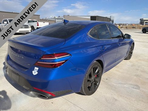 Used 2022 Genesis G70 3.3T image 5