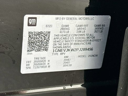 Used 2023 Chevrolet Traverse RS AWD/4WD image 37