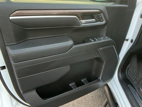 Certified 2022 Chevrolet Silverado 1500 RST image 11