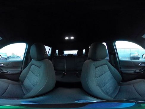 Used 2025 Chevrolet Equinox LT image 41