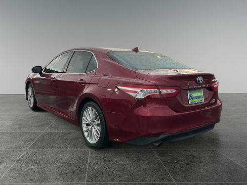 Used 2020 Toyota Camry XLE w/ Driver Assist Package image 5