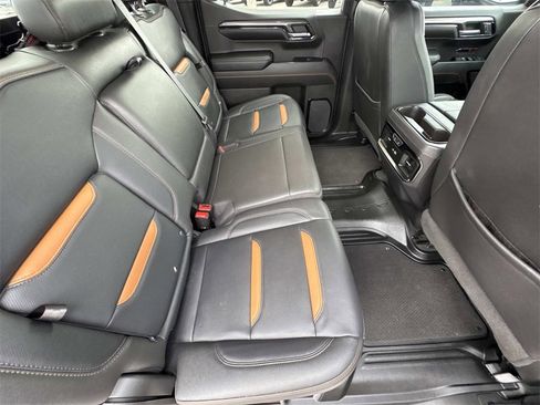 Used 2022 GMC Sierra 1500 AT4 w/ Technology Package image 15