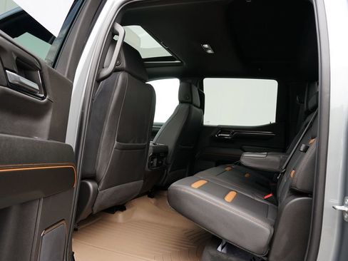 Used 2024 GMC Sierra 1500 AT4 image 19