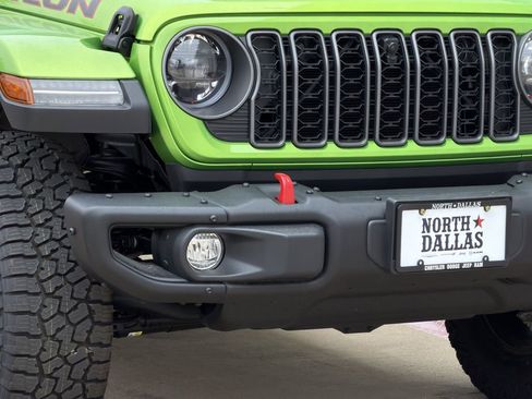 New 2025 Jeep Gladiator Rubicon image 7