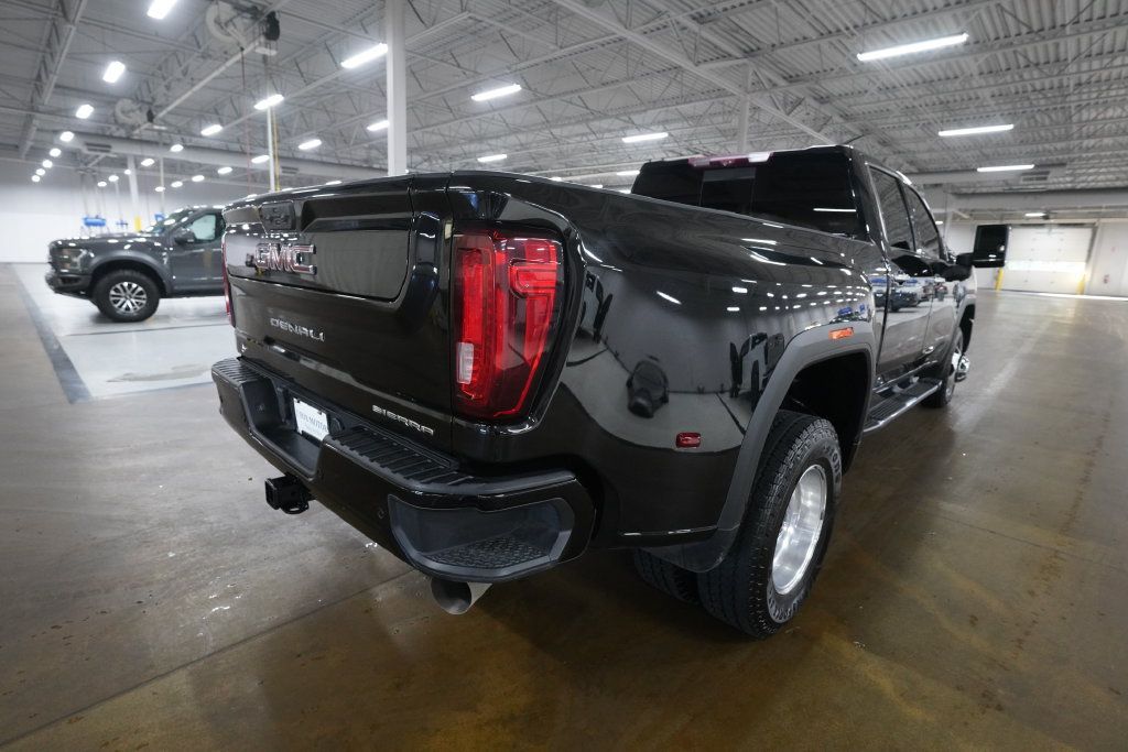 Used 2021 GMC Sierra 3500 Denali w/ Denali Ultimate Package AWD/4WD image 14