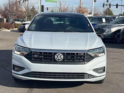 Used 2019 Volkswagen Jetta R-Line image 2