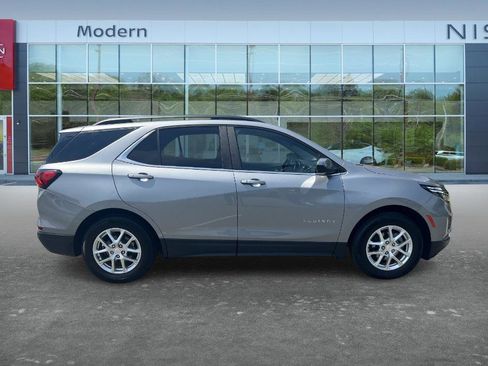 Used 2023 Chevrolet Equinox LT FWD image 4