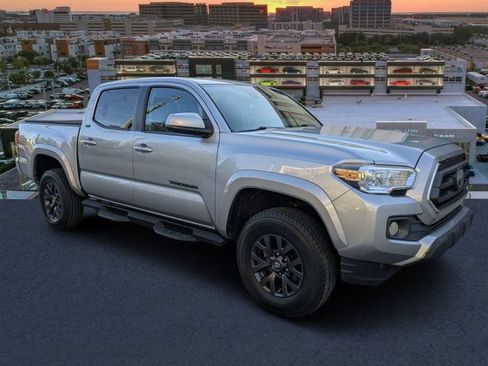 Used 2021 Toyota Tacoma SR5 RWD image 1