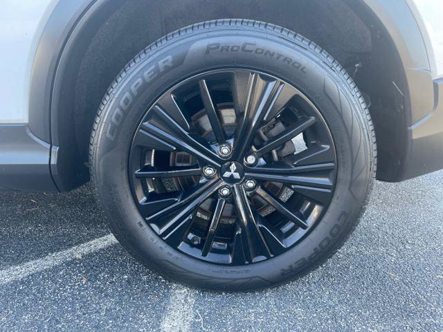 Used 2022 Mitsubishi Eclipse Cross LE AWD/4WD image 9