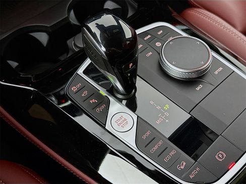 New 2025 BMW X4 xDrive30i w/ Premium Package image 17