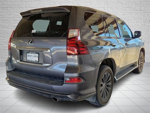 Used 2020 Lexus GX 460 Premium image 3