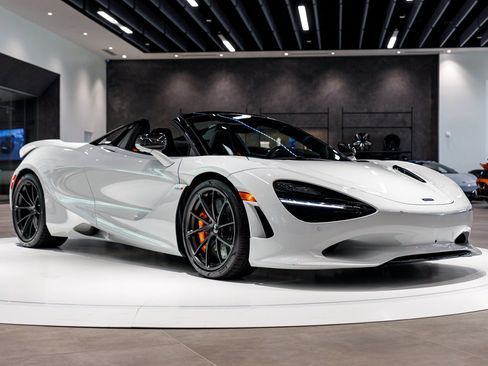 New 2027 McLaren 750S Spider RWD image 1