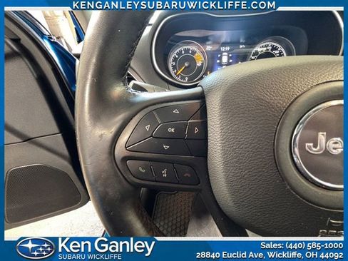 Used 2021 Jeep Cherokee Trailhawk AWD/4WD image 14