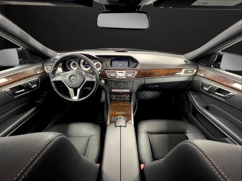 Used 2016 Mercedes-Benz E 350 4MATIC Wagon image 11