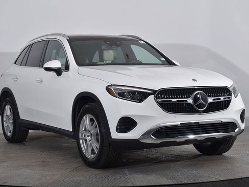 Certified 2026 Mercedes-Benz GLC 300 4MATIC image 3