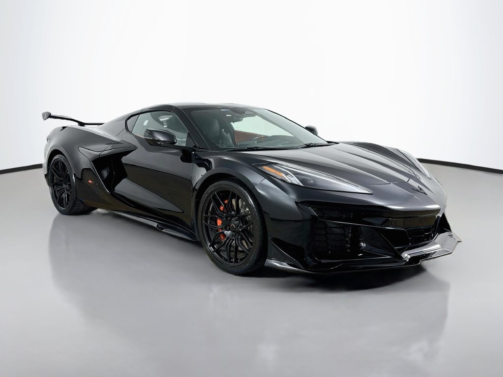 Used 2025 Chevrolet Corvette Z06 RWD image 31