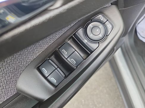 Used 2023 Chevrolet TrailBlazer LT AWD/4WD image 12