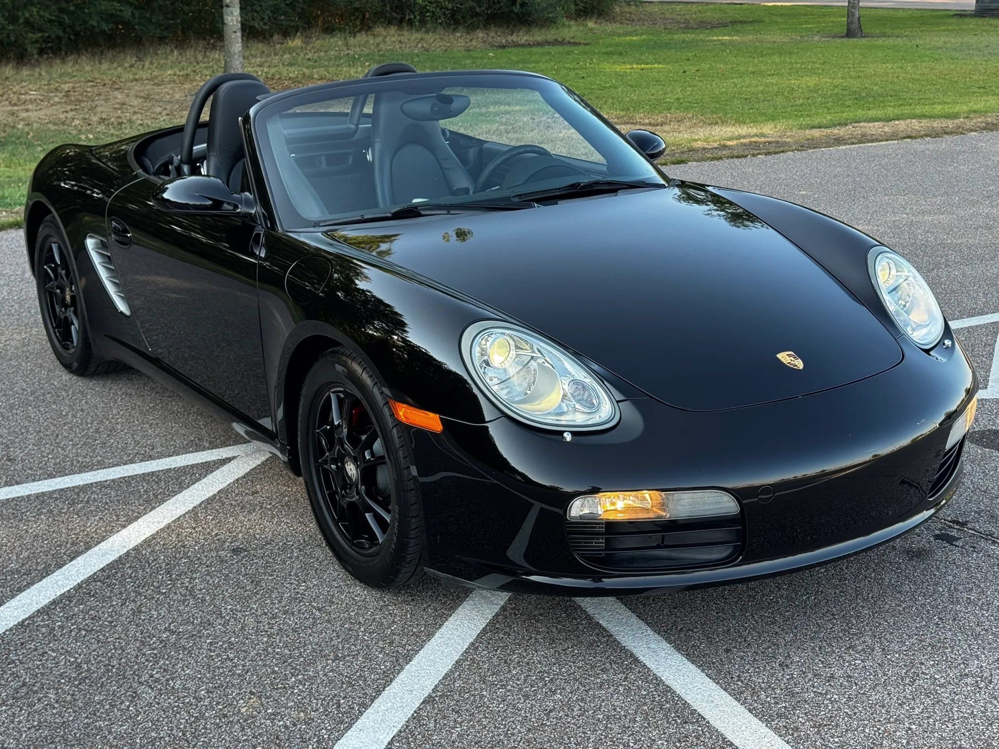 Used 2005 Porsche Boxster RWD image 2