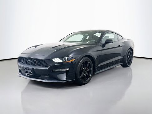Used 2019 Ford Mustang Coupe w/ Equipment Group 101A RWD image 4