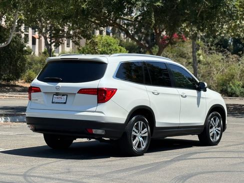 Used 2017 Honda Pilot EX-L image 3