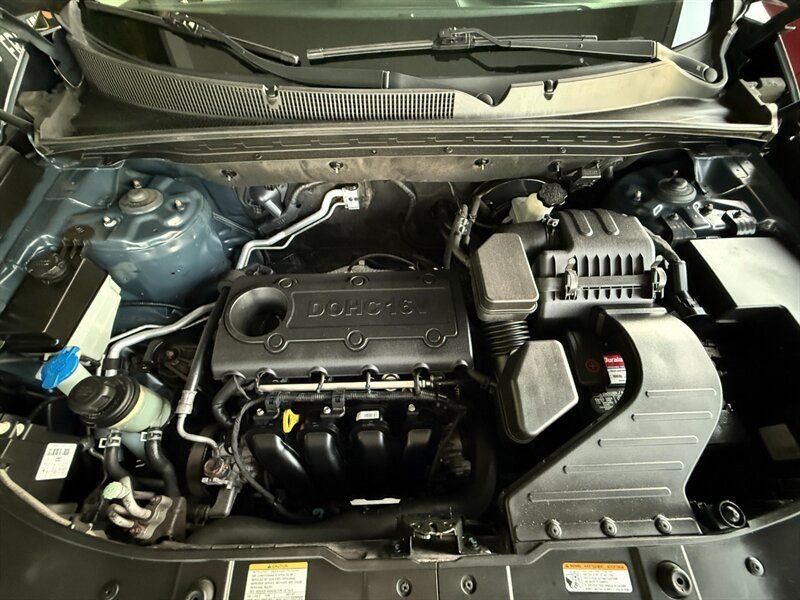 Used 2011 Kia Sorento LX AWD/4WD image 33