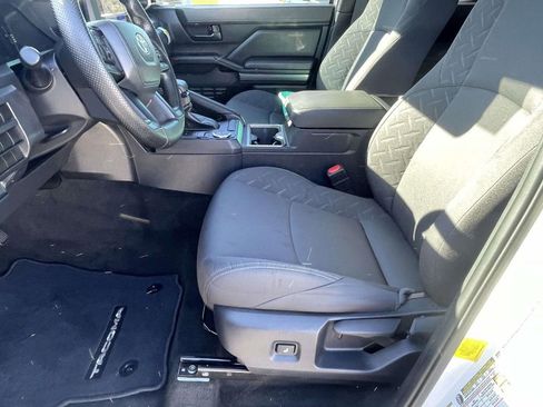 Used 2025 Toyota Tacoma SR5 RWD image 12