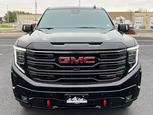 Used 2025 GMC Sierra 1500 AT4 w/ Technology Package image 16