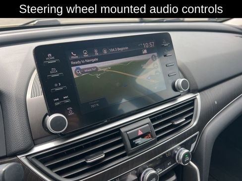 Used 2018 Honda Accord Touring image 7