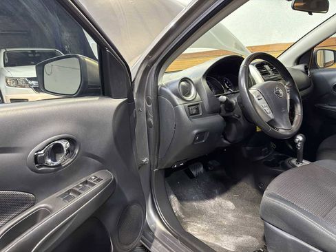 Used 2017 Nissan Versa SV w/ SV Special Edition Package image 16